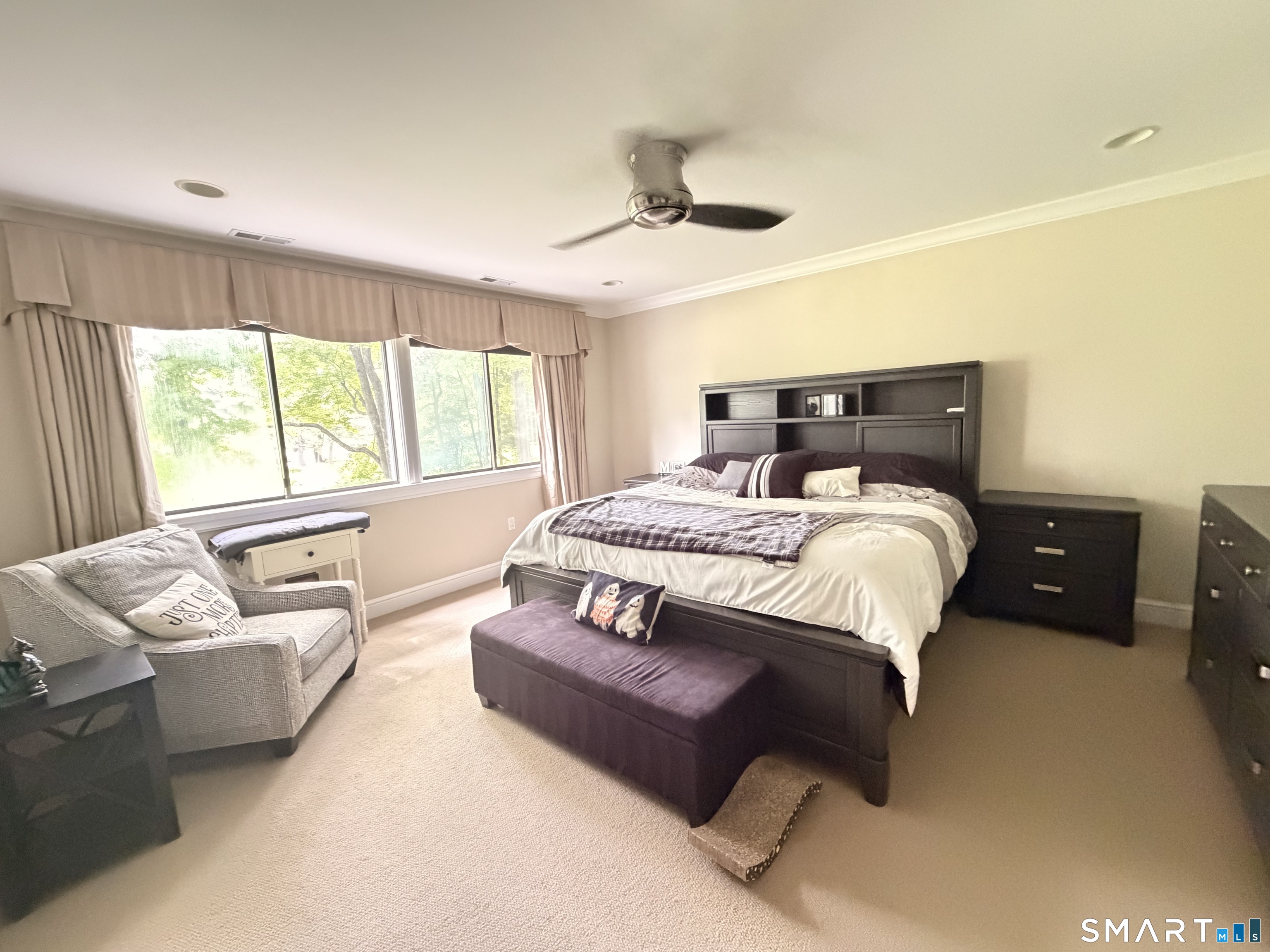 43 Applewood Lane Avon CT 06001
