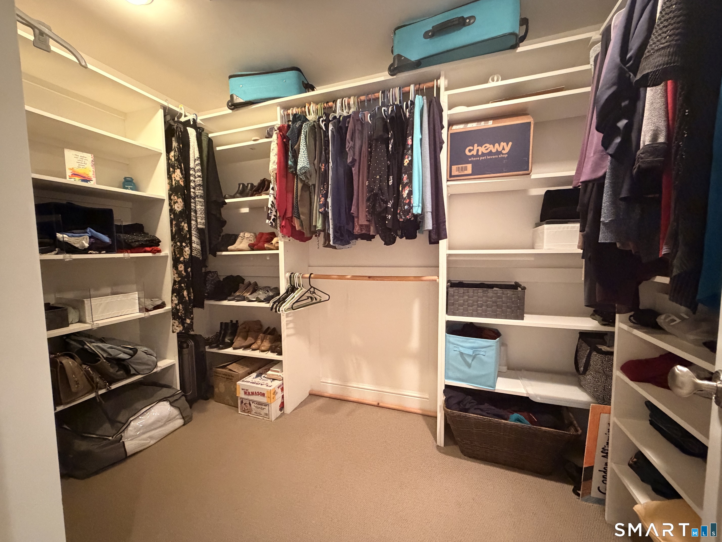 43 Applewood Lane Avon CT 06001