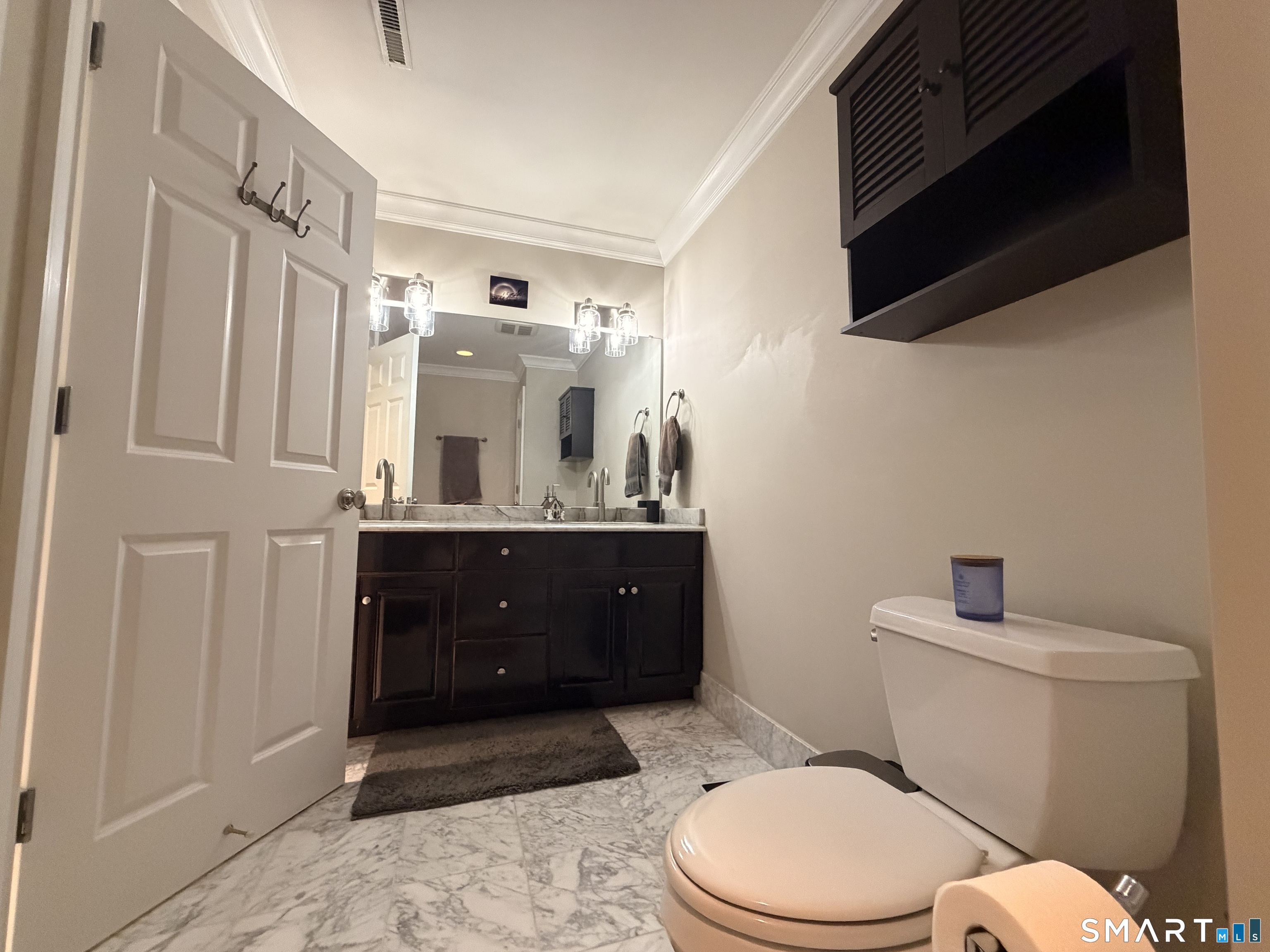 43 Applewood Lane Avon CT 06001