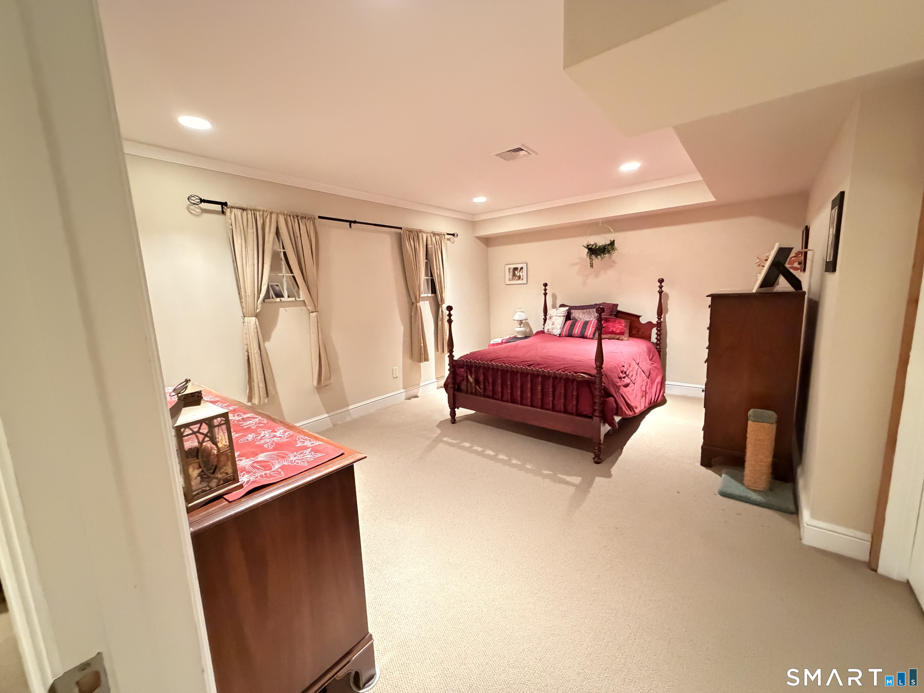 43 Applewood Lane Avon CT 06001