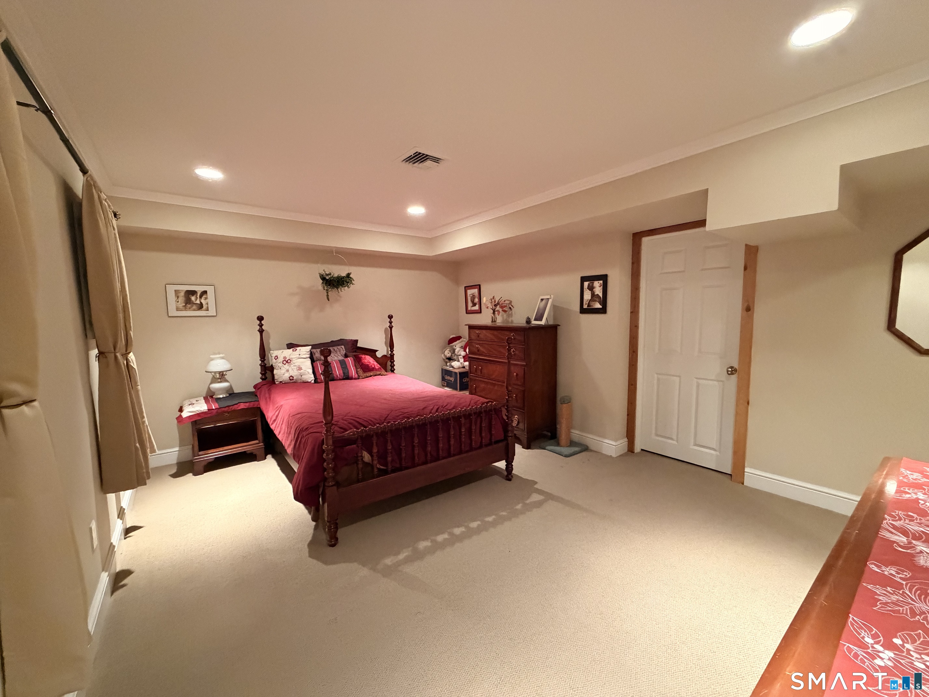 43 Applewood Lane Avon CT 06001