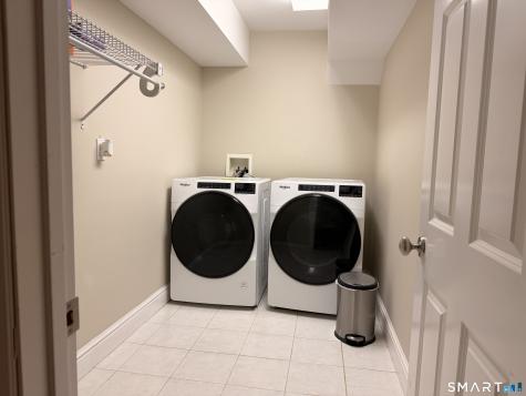 43 Applewood Lane Avon CT 06001