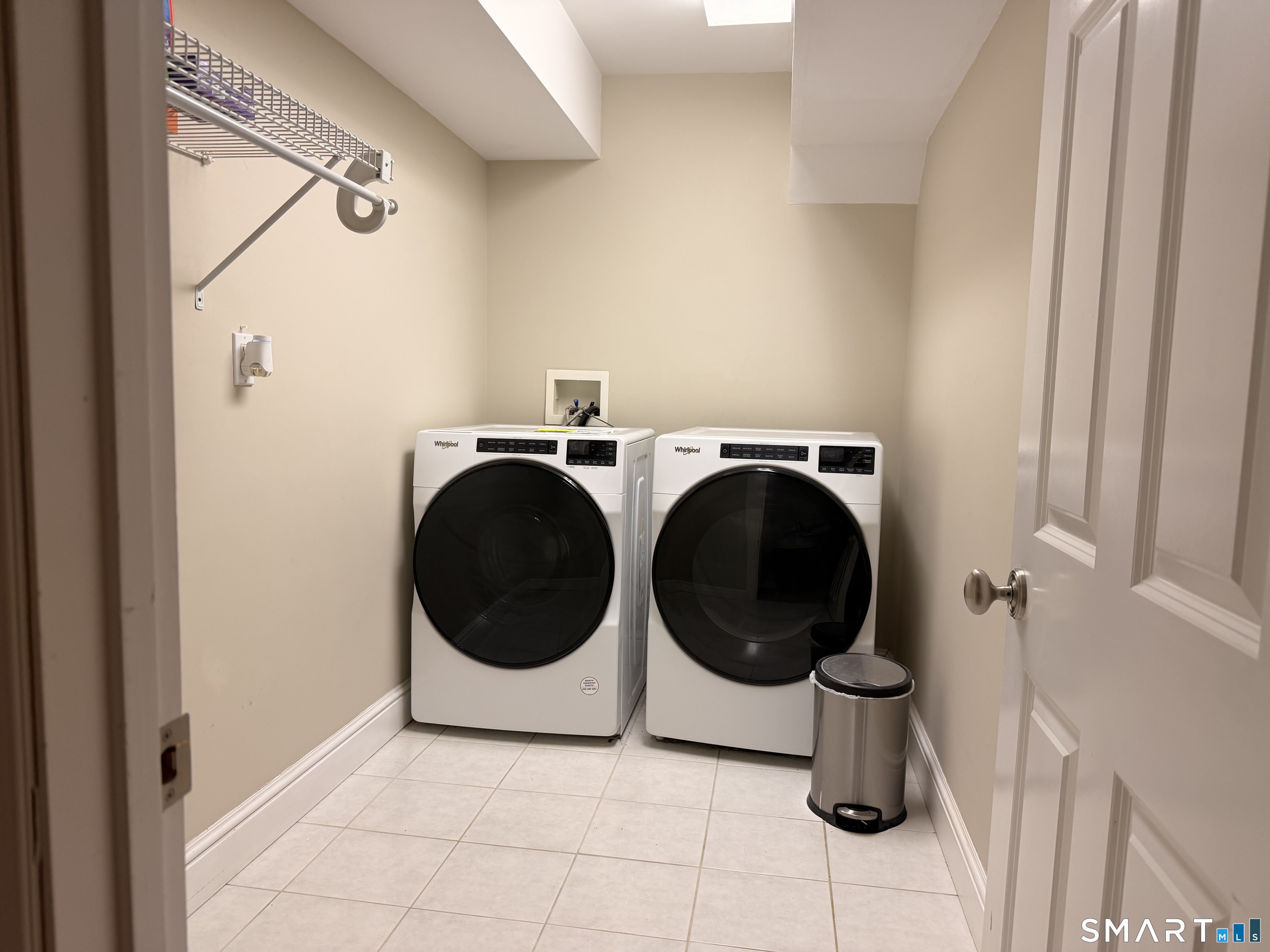 43 Applewood Lane Avon CT 06001