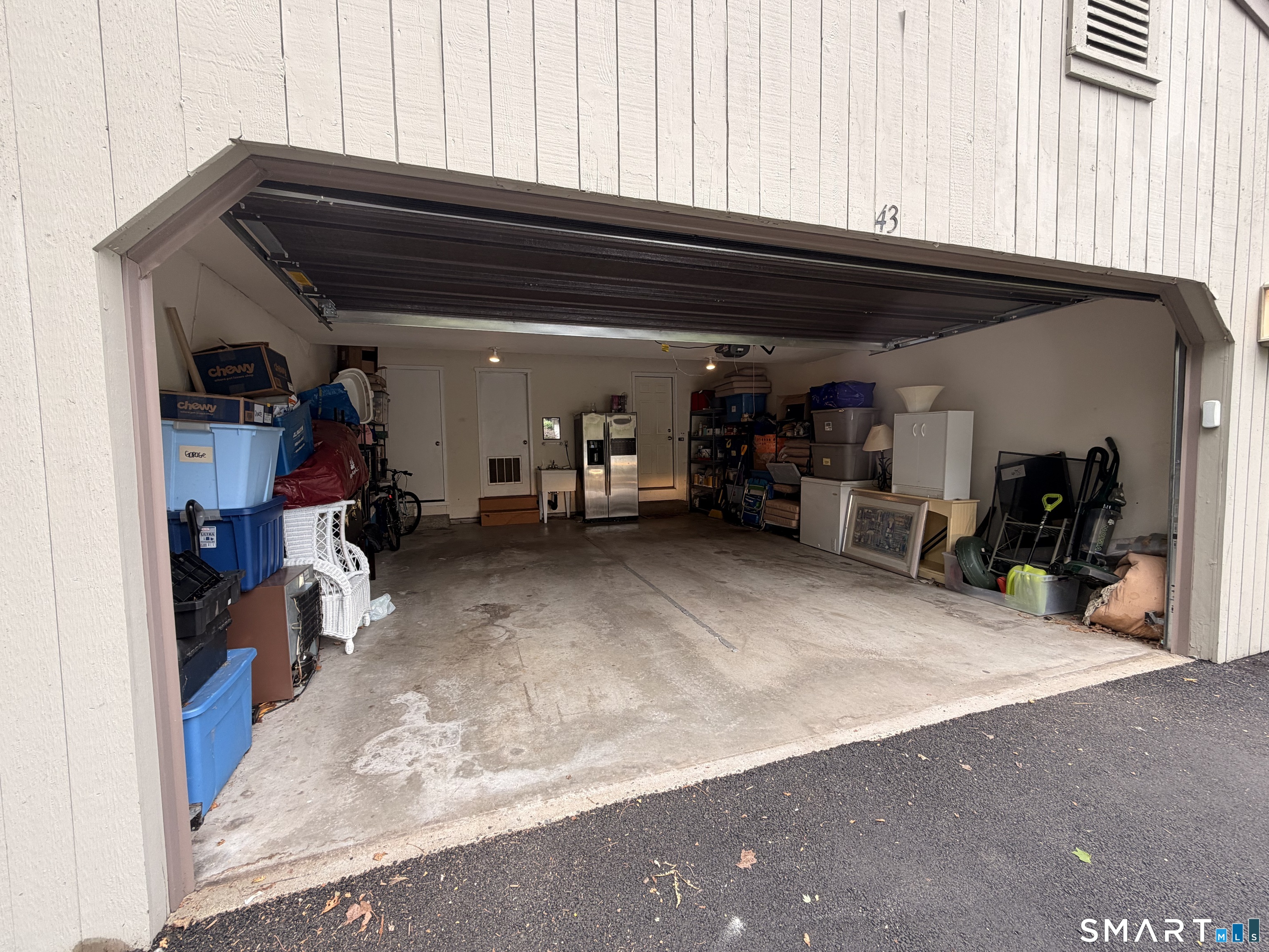 43 Applewood Lane Avon CT 06001