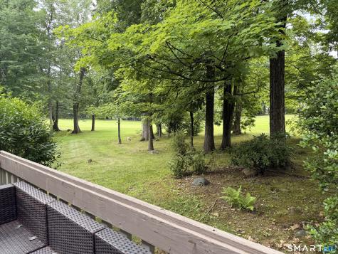 43 Applewood Lane Avon CT 06001