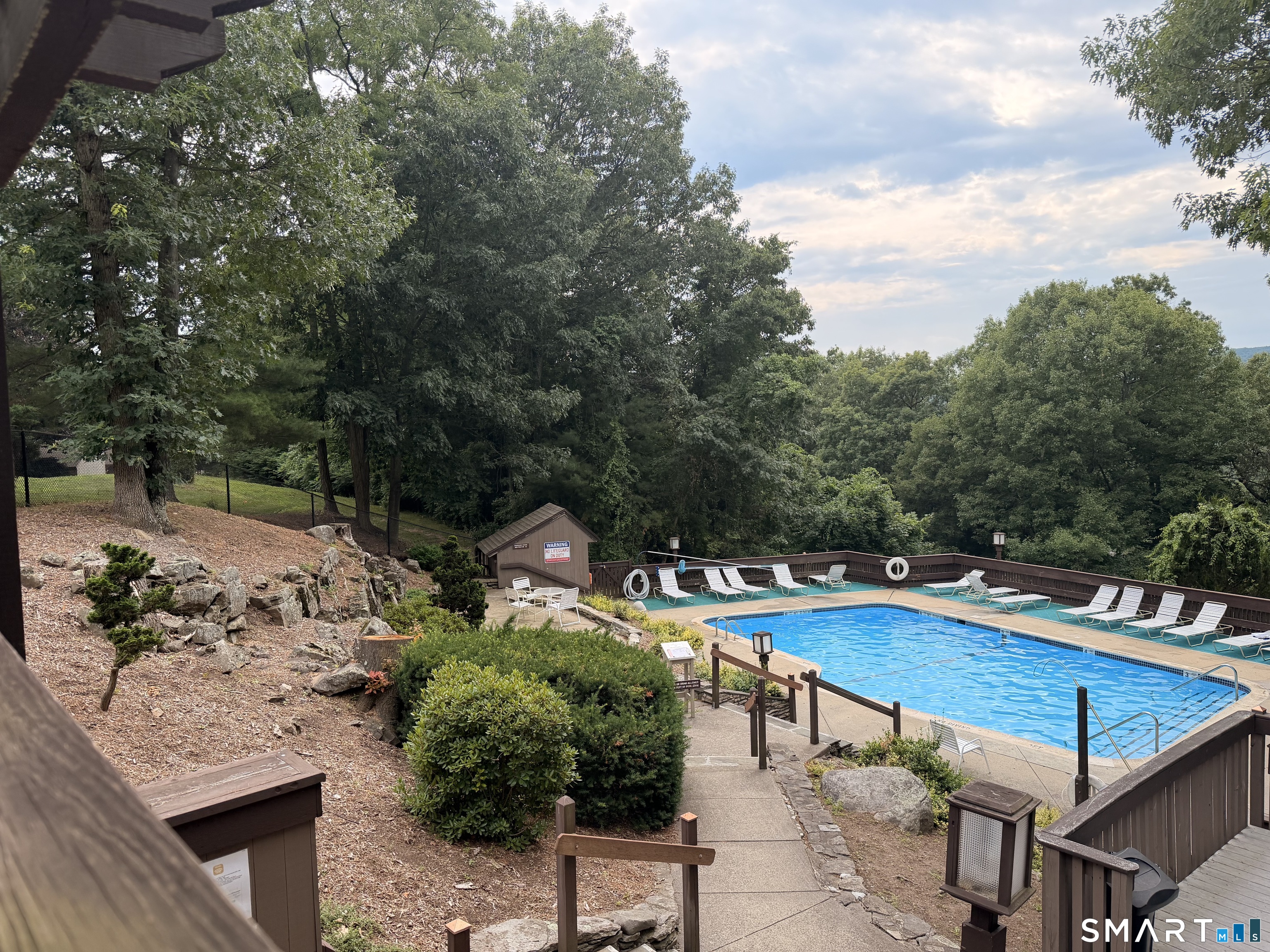 43 Applewood Lane Avon CT 06001