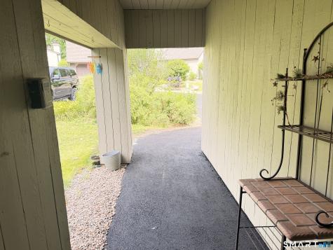 43 Applewood Lane Avon CT 06001