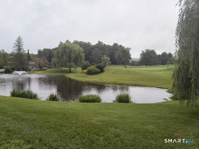 43 Applewood Lane Avon CT 06001