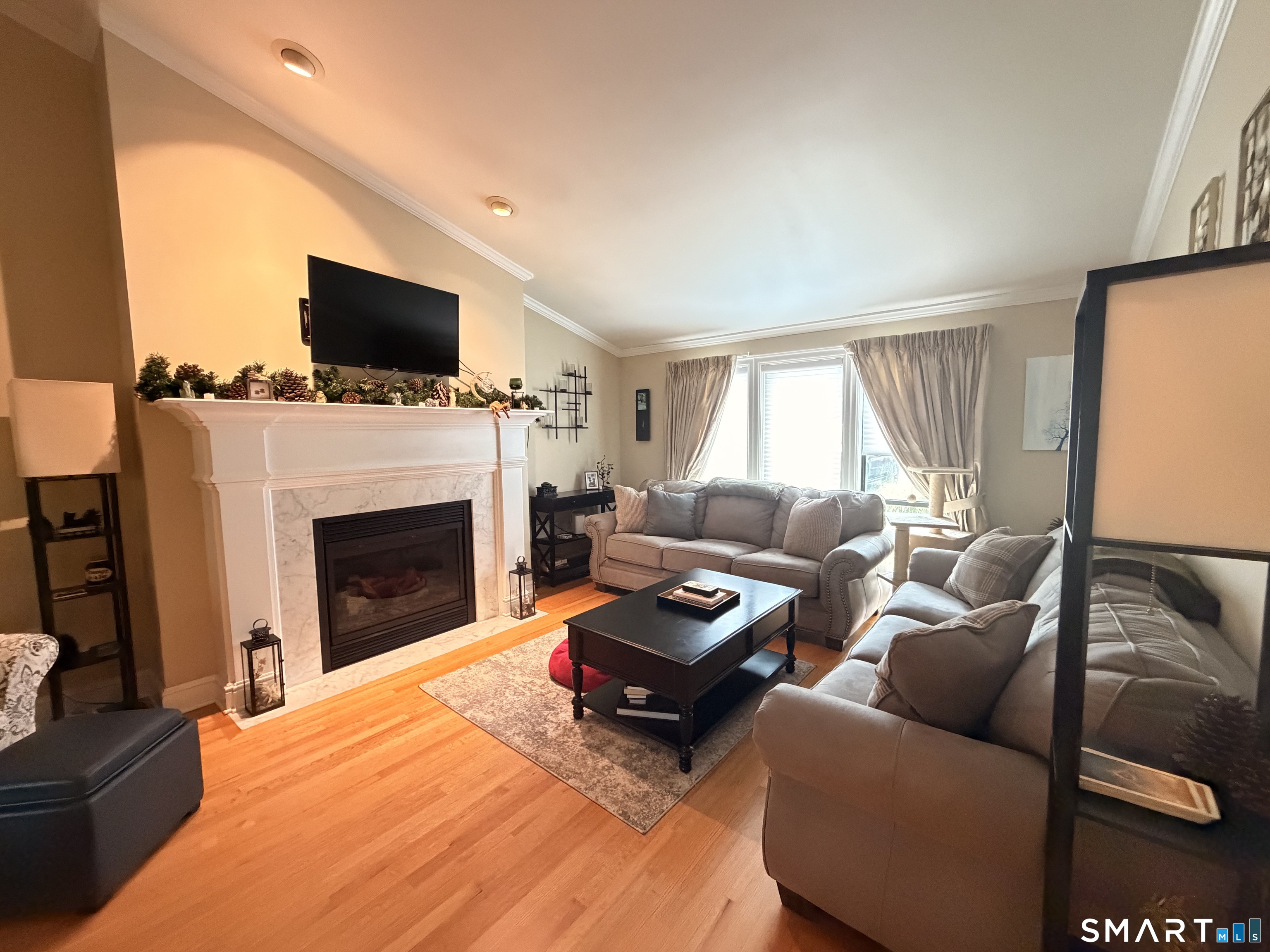 43 Applewood Lane Avon CT 06001