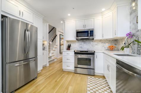 17 Pine Brook Lane Darien CT 06820