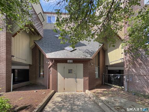 183 Livingston Place Bridgeport CT 06610