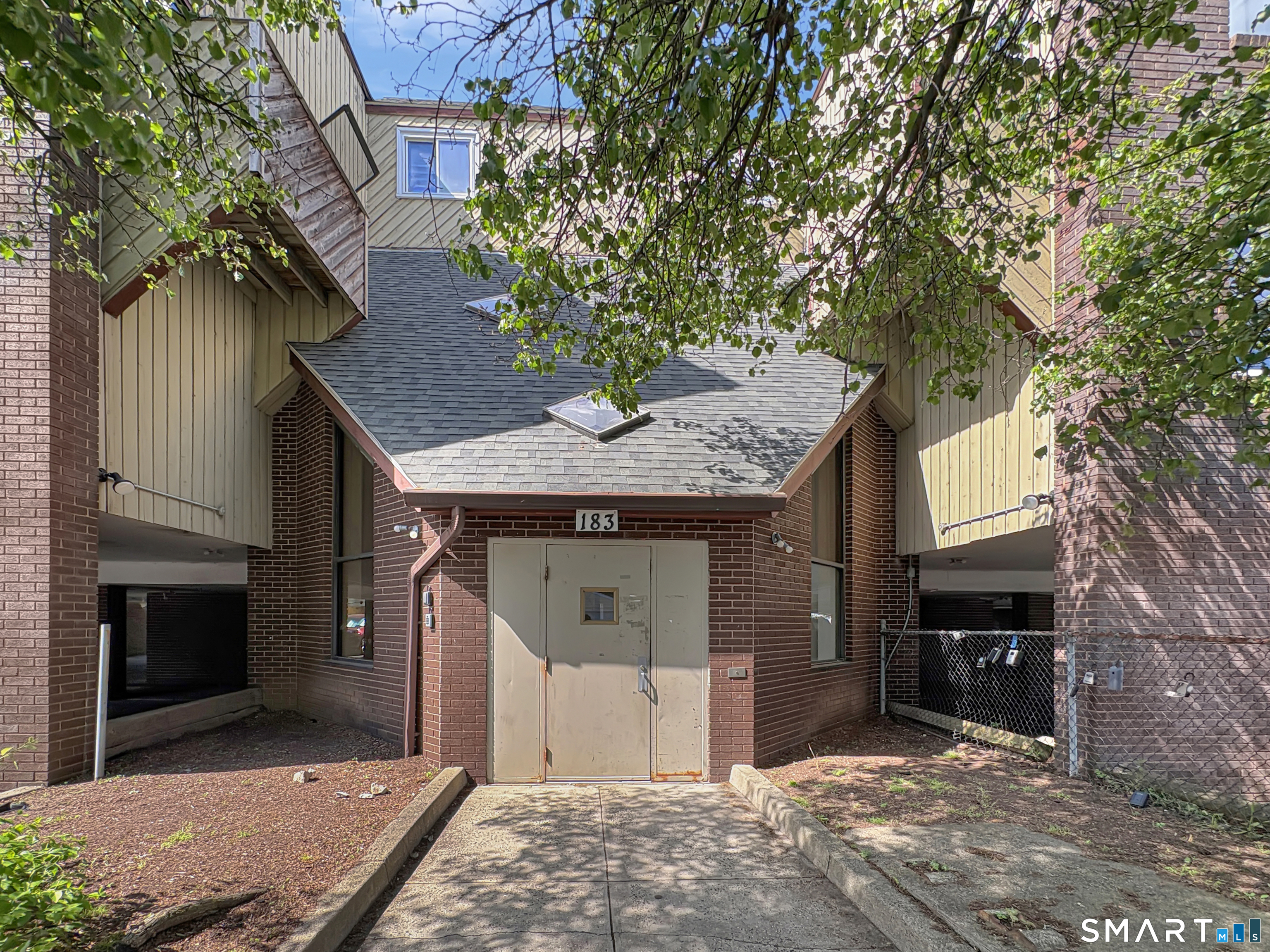 183 Livingston Place Bridgeport CT 06610