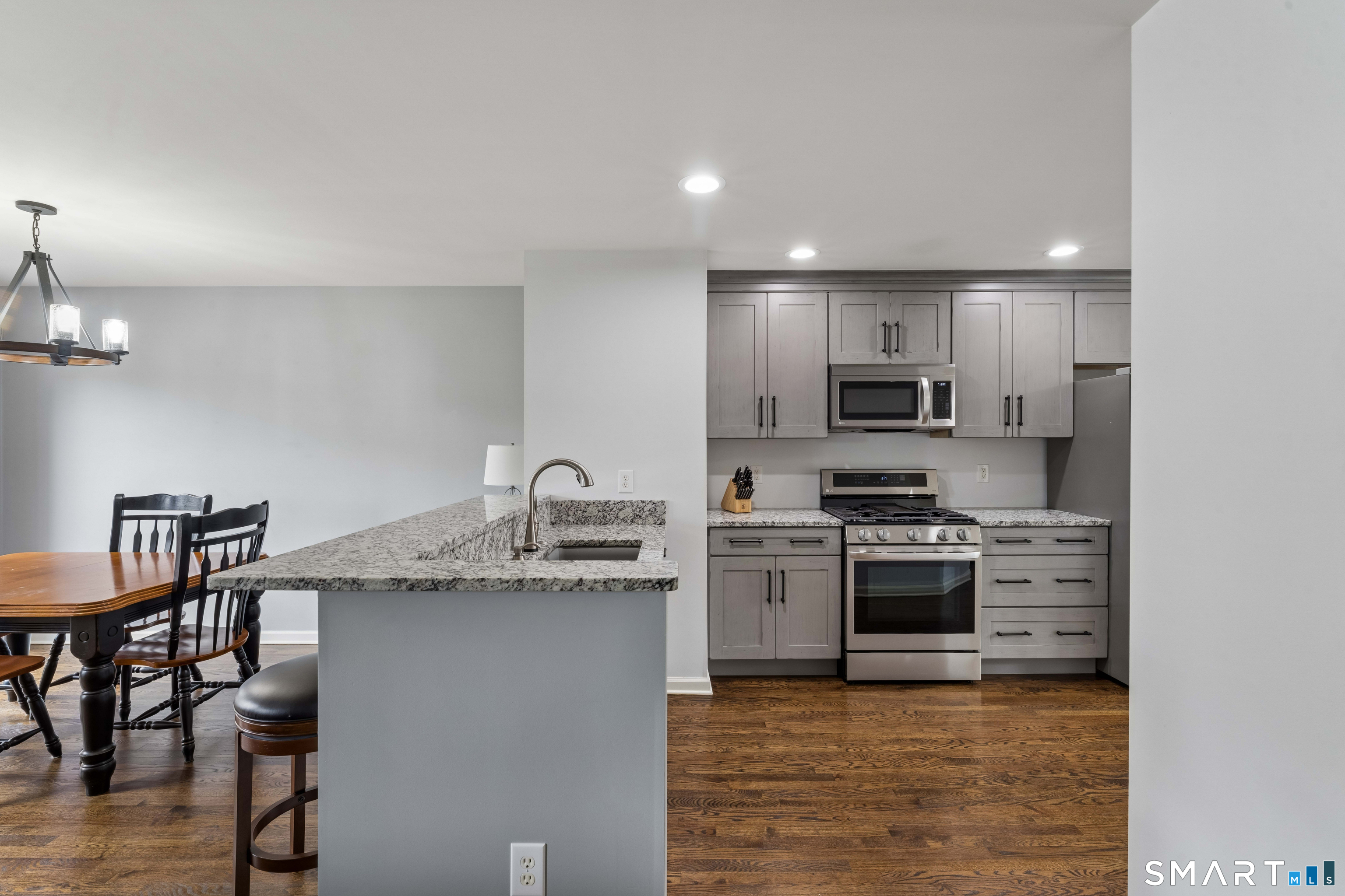 404 Sienna Drive Danbury CT 06810