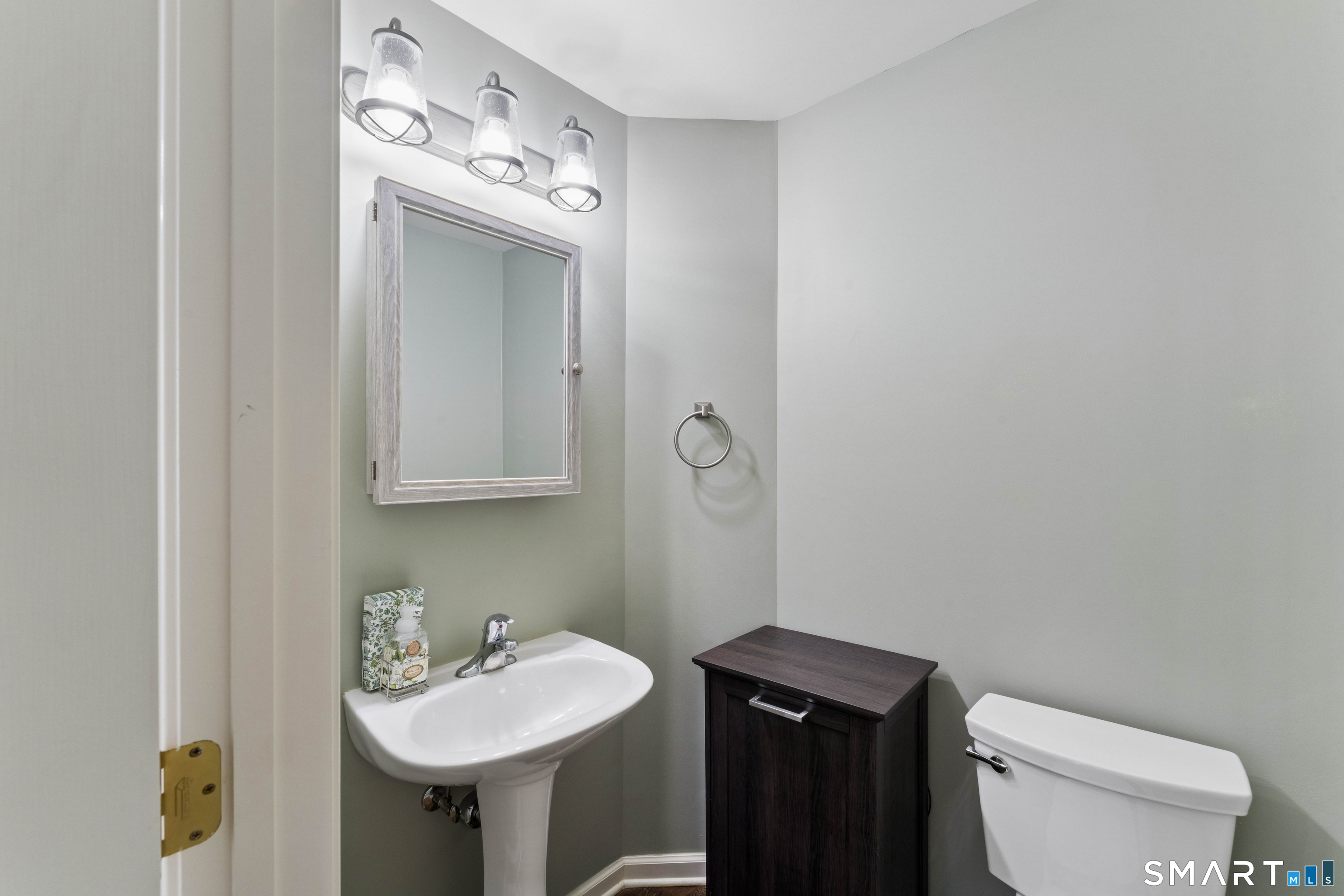 404 Sienna Drive Danbury CT 06810