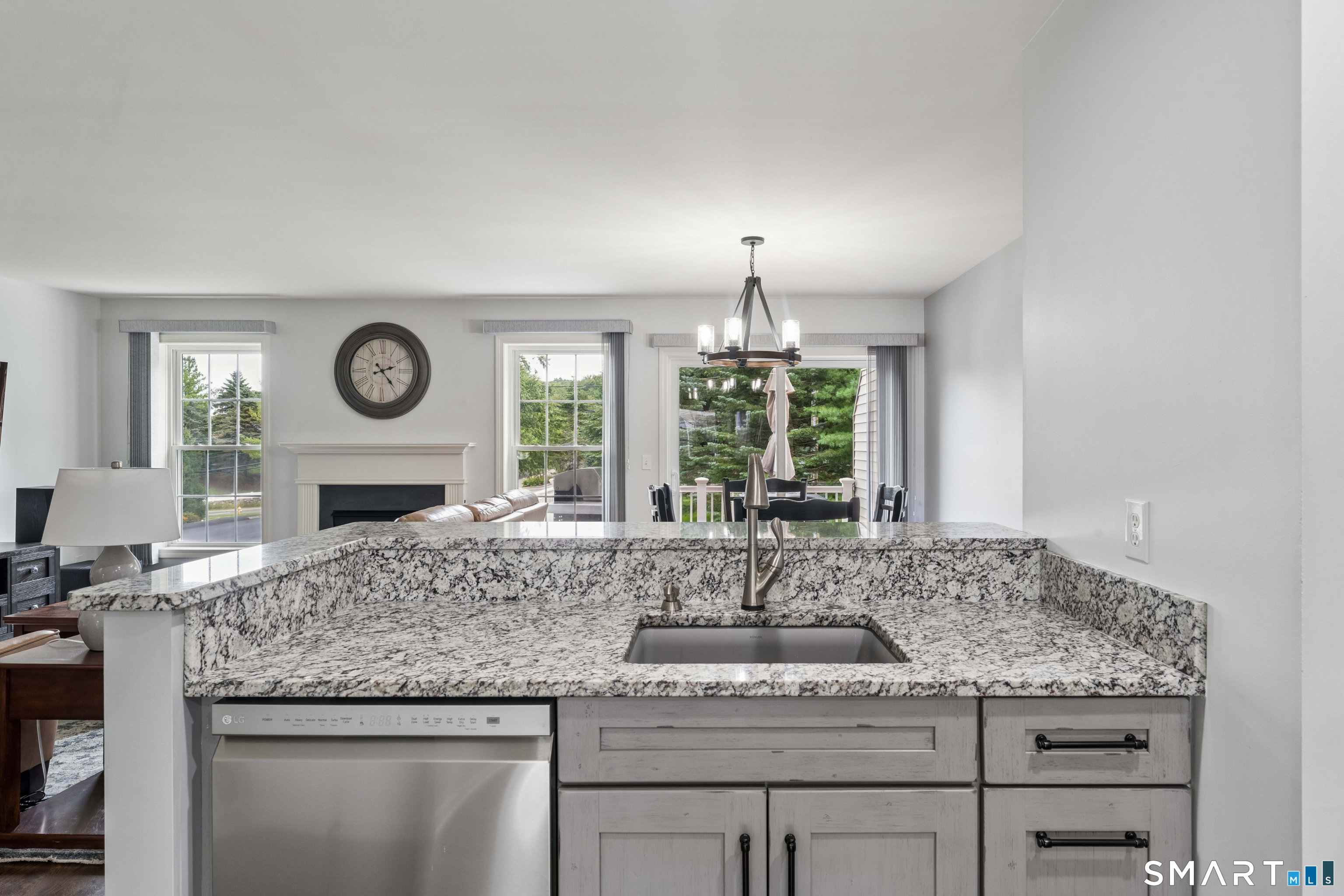 404 Sienna Drive Danbury CT 06810