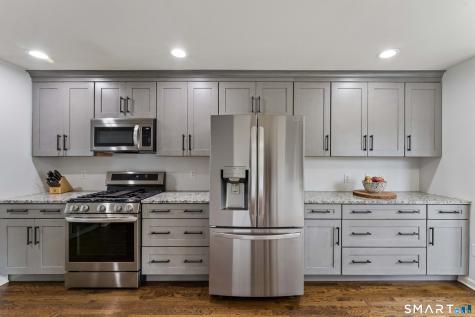 404 Sienna Drive Danbury CT 06810
