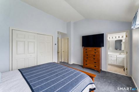 404 Sienna Drive Danbury CT 06810