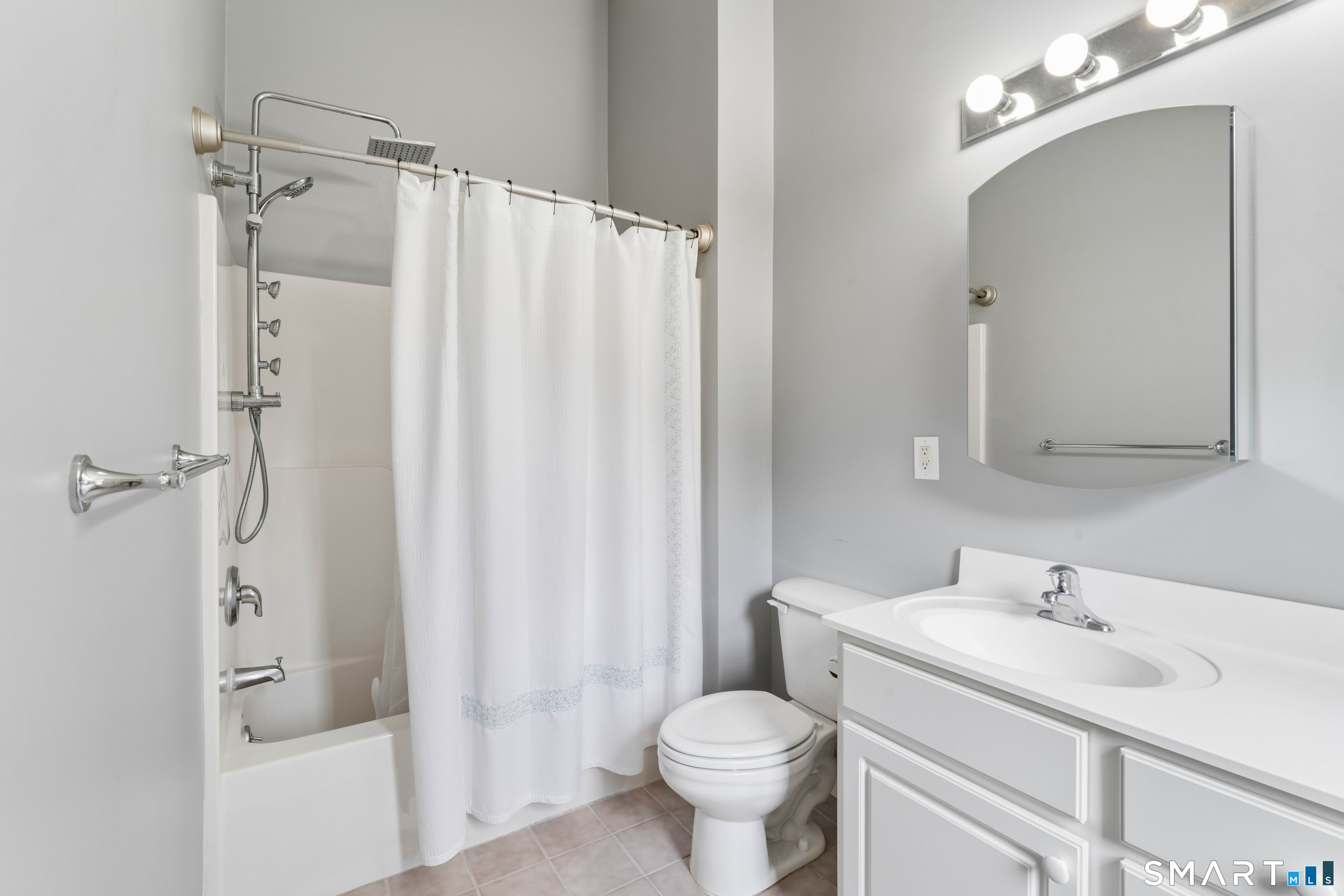 404 Sienna Drive Danbury CT 06810