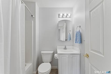 404 Sienna Drive Danbury CT 06810