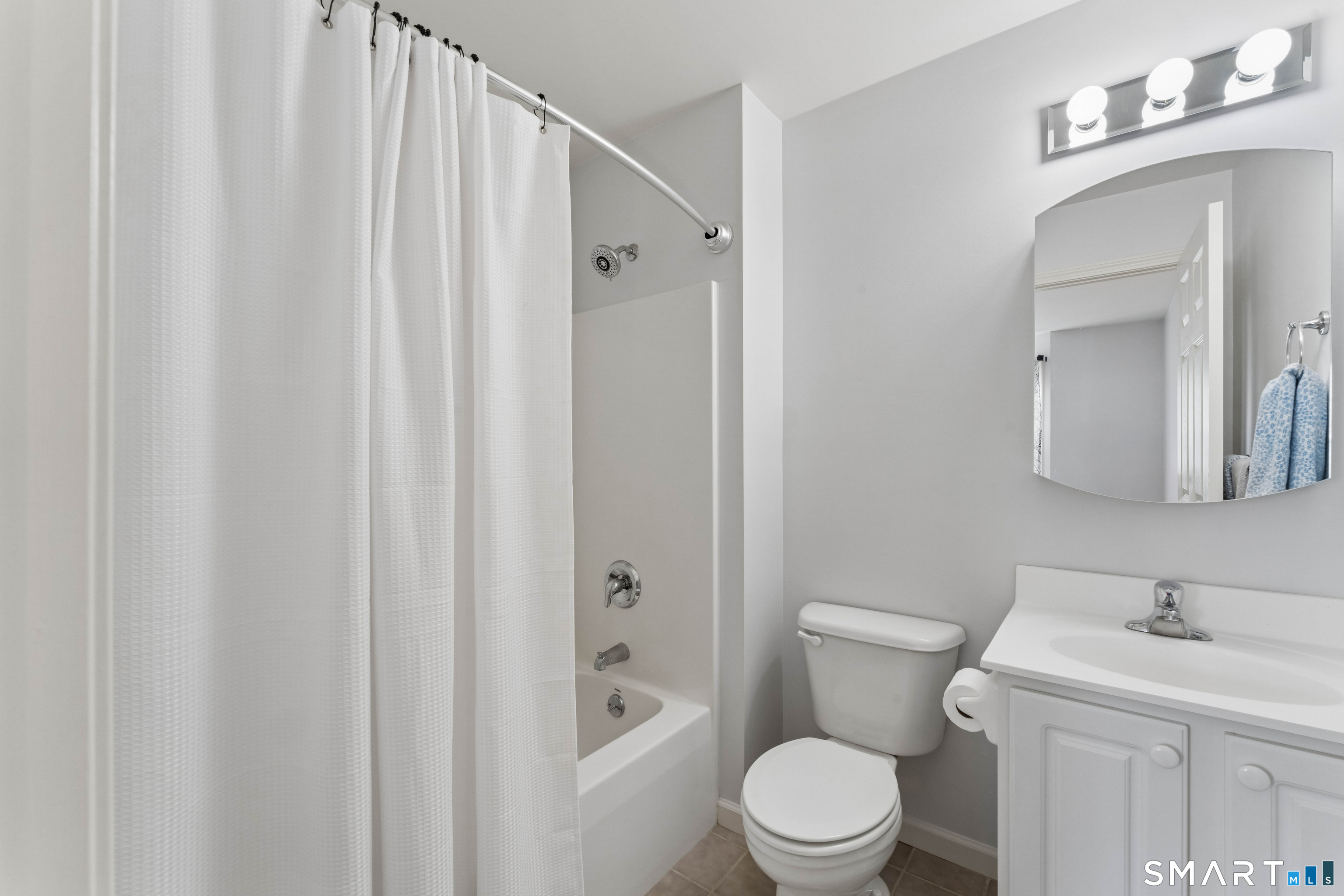 404 Sienna Drive Danbury CT 06810