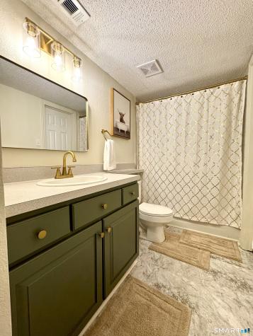 248 Carriage Crossing Lane Middletown CT 06457