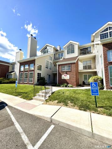 248 Carriage Crossing Lane Middletown CT 06457