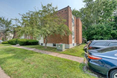 20 Thompson Road Manchester CT 06040