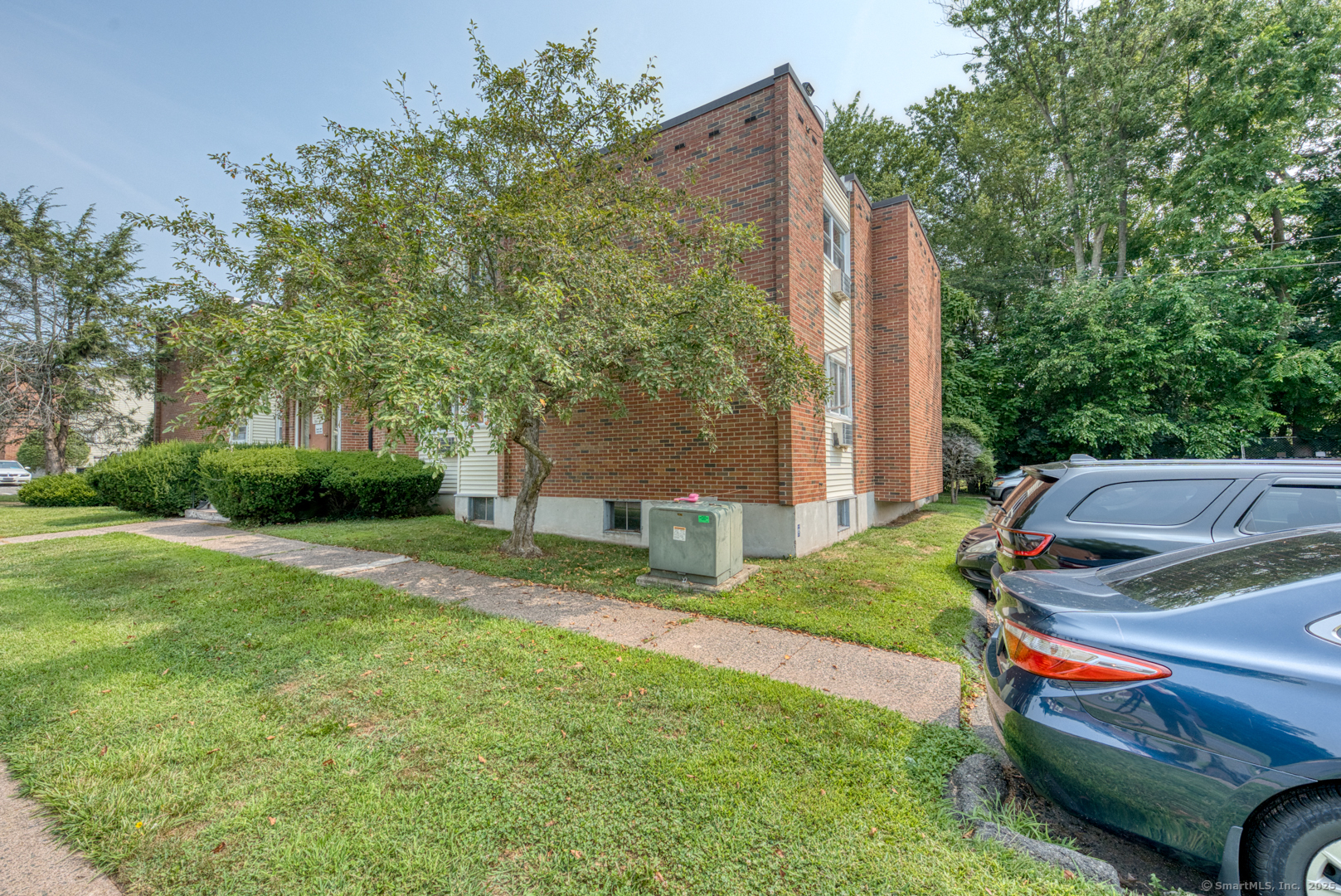 20 Thompson Road Manchester CT 06040