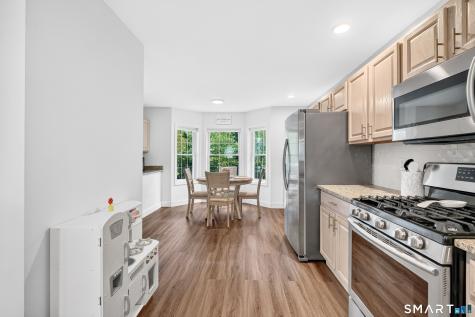 103 Larson Drive Danbury CT 06810
