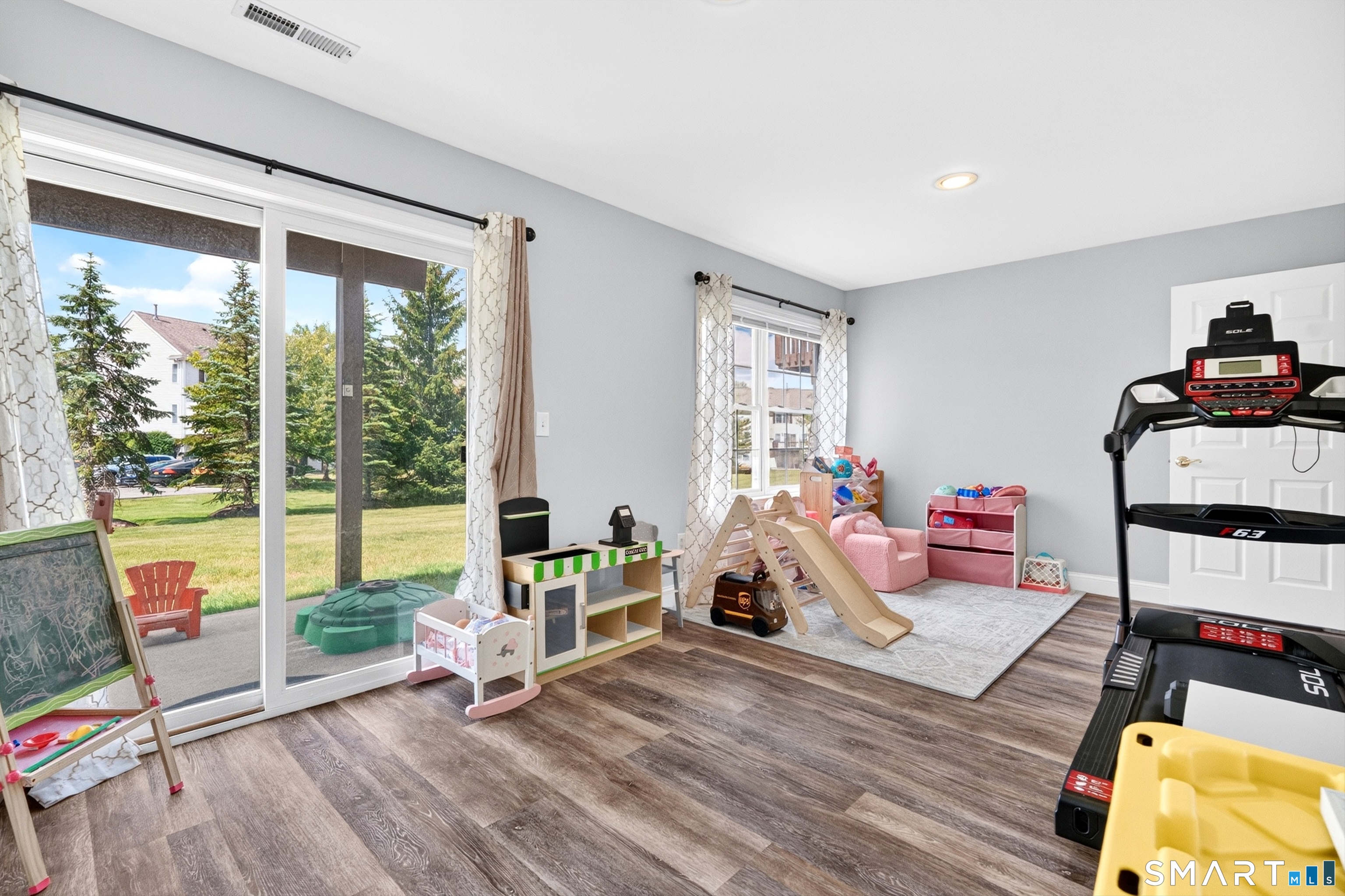 103 Larson Drive Danbury CT 06810