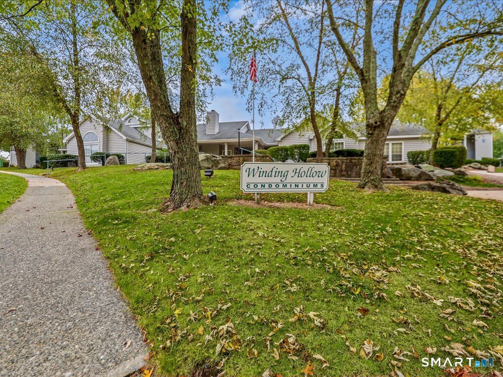 75 Crown Knoll Court Groton CT 06340