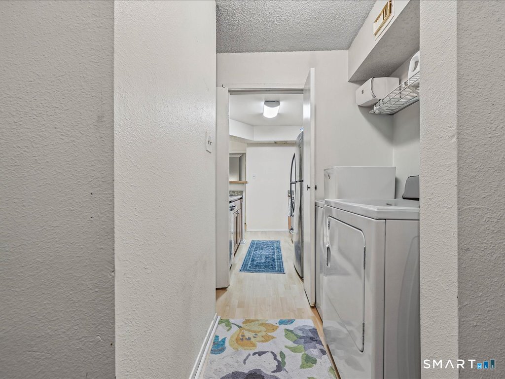 75 Crown Knoll Court Groton CT 06340