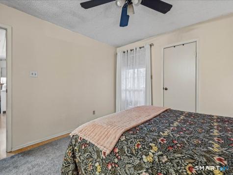 75 Crown Knoll Court Groton CT 06340