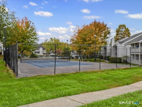 75 Crown Knoll Court Groton CT 06340
