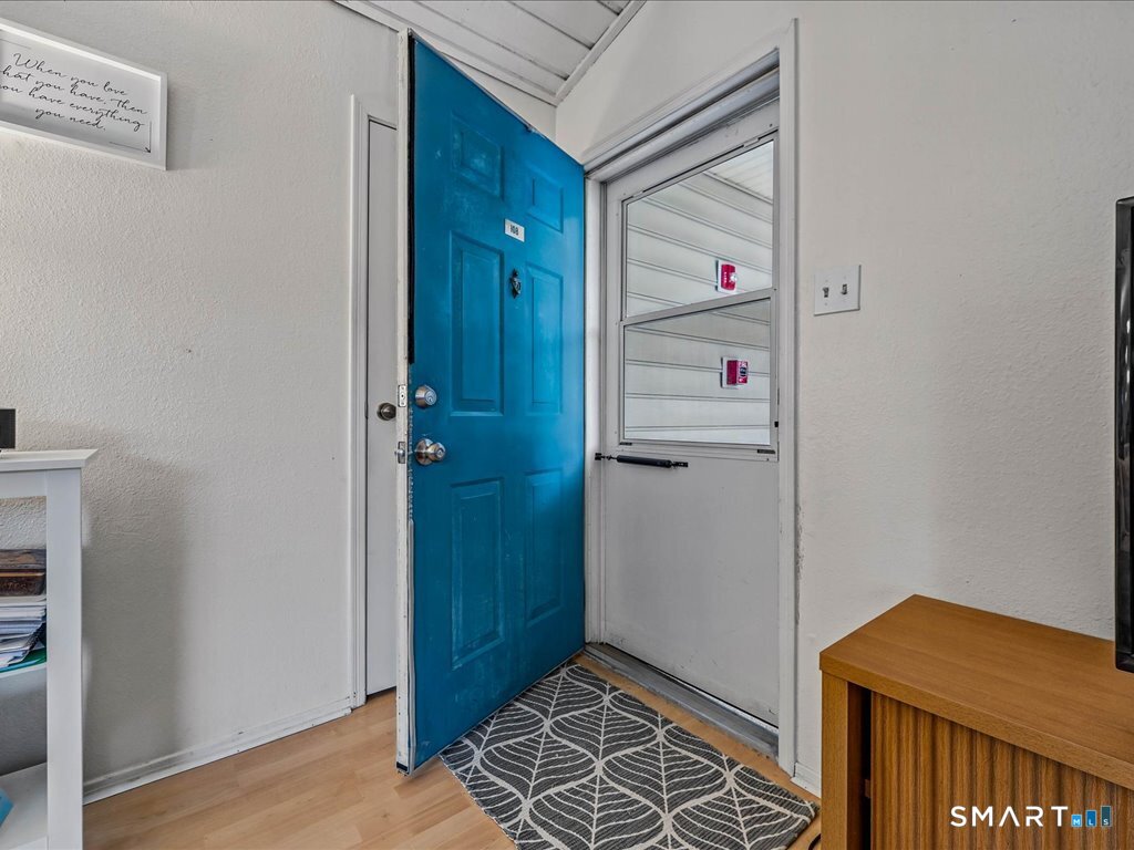 75 Crown Knoll Court Groton CT 06340
