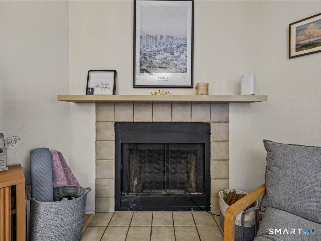 75 Crown Knoll Court Groton CT 06340