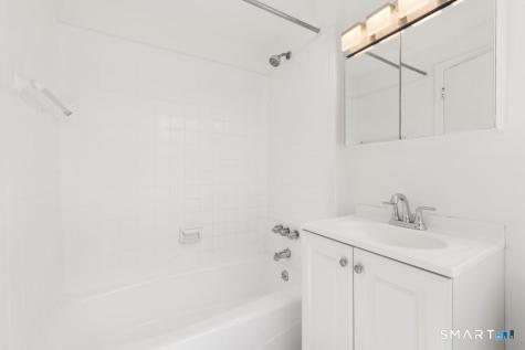 124 Woodside Green Stamford CT 06840