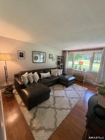 18 Woodcrest Drive Burlington CT 06013