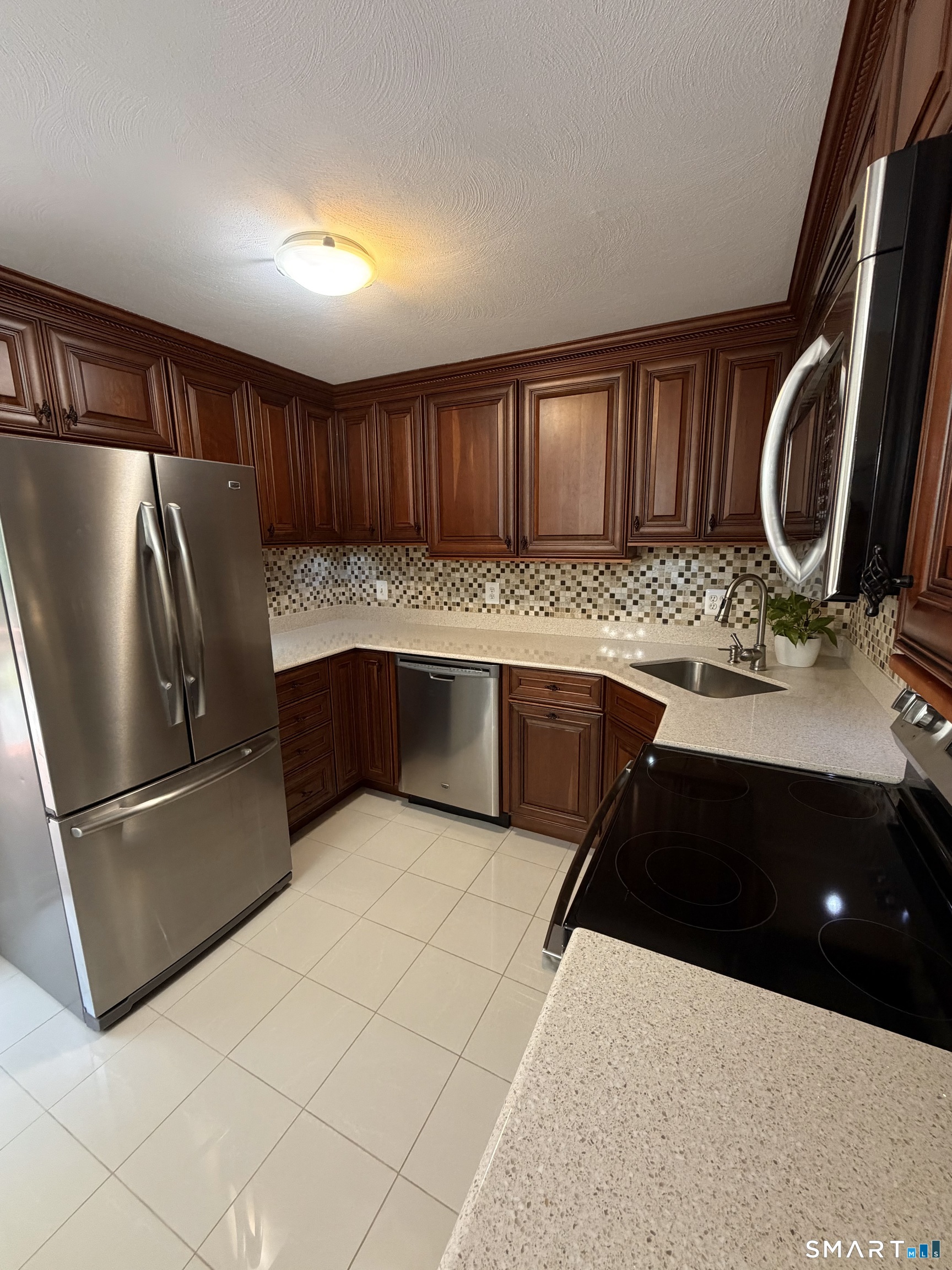 18 Woodcrest Drive Burlington CT 06013