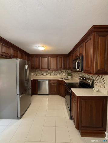 18 Woodcrest Drive Burlington CT 06013
