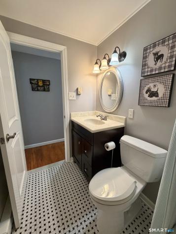 18 Woodcrest Drive Burlington CT 06013