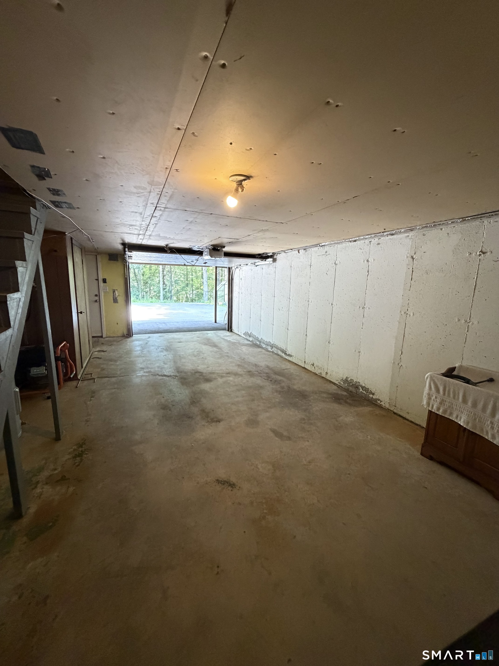 18 Woodcrest Drive Burlington CT 06013