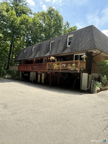 18 Woodcrest Drive Burlington CT 06013