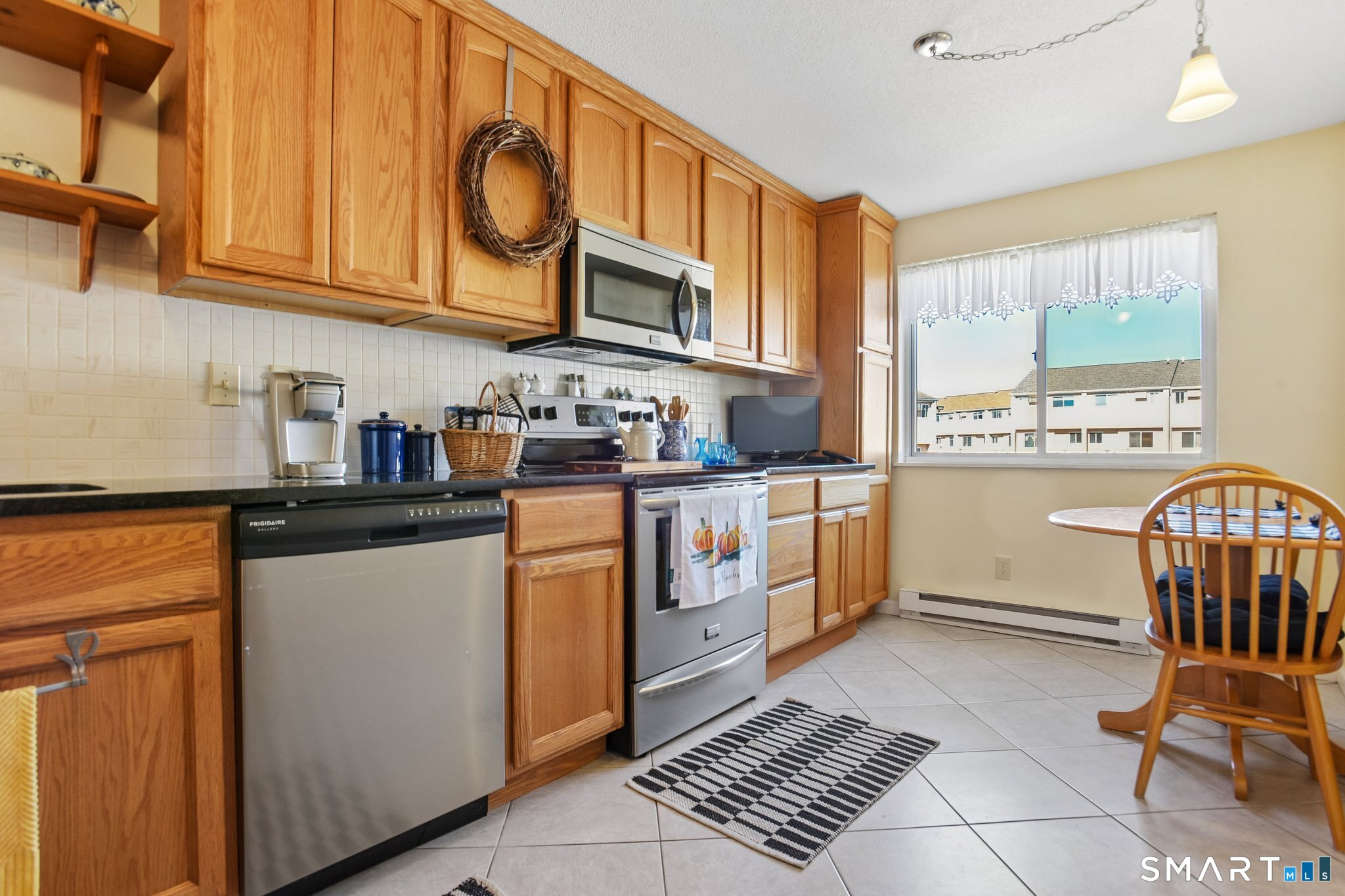 576 Shennecossett Road Groton CT 06340
