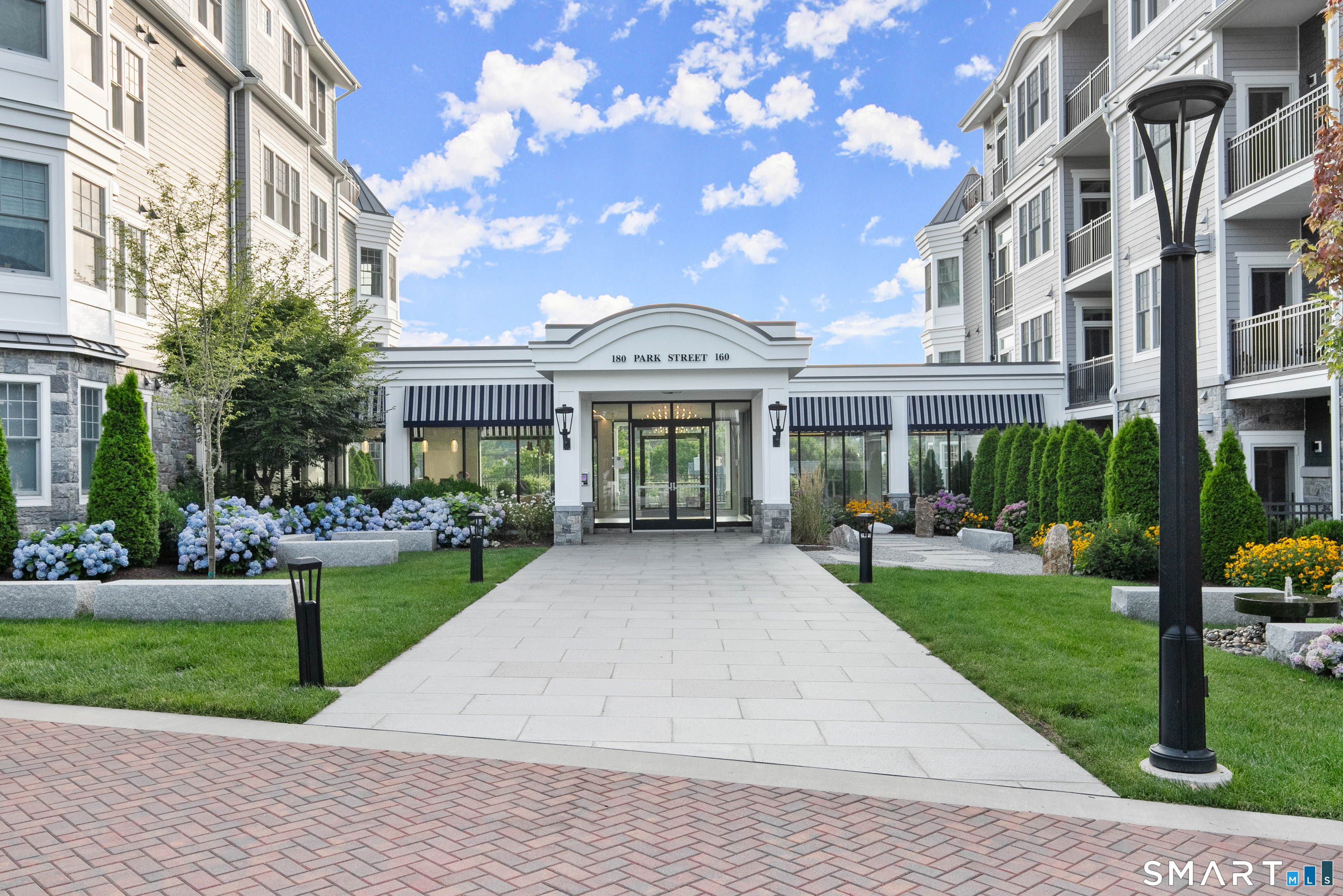 160 Park Street New Canaan CT 06840