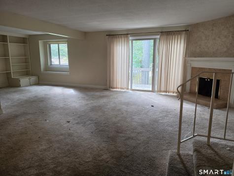 17 Pine Needle Drive Stratford CT 06614