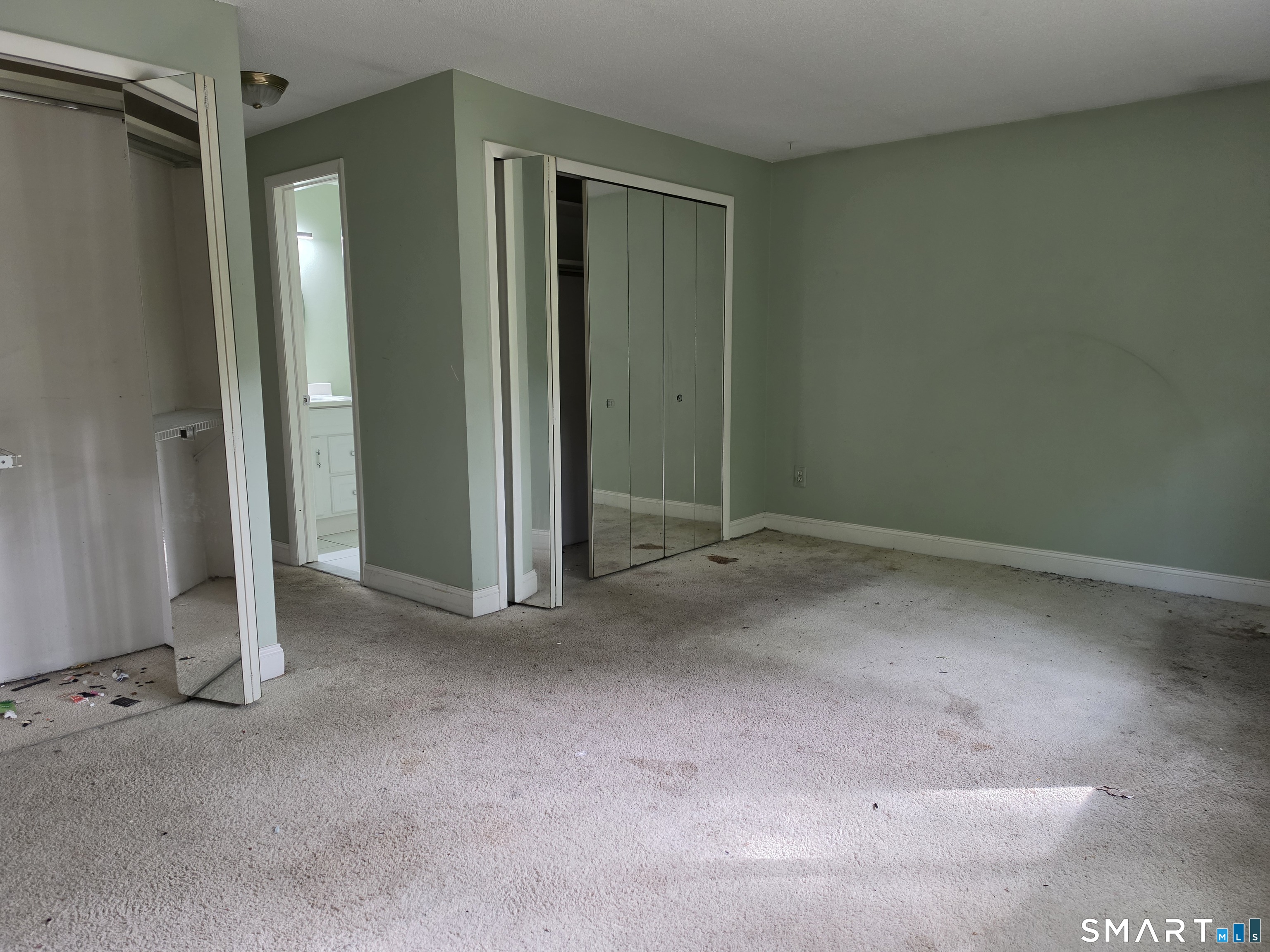 17 Pine Needle Drive Stratford CT 06614
