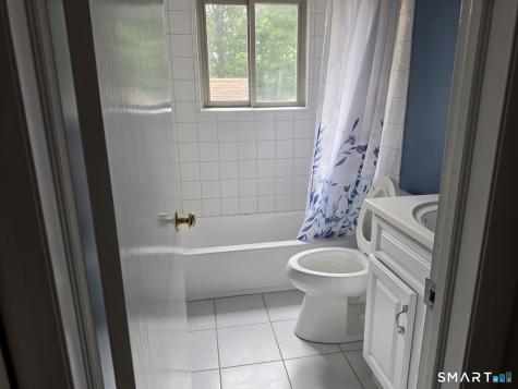 17 Pine Needle Drive Stratford CT 06614