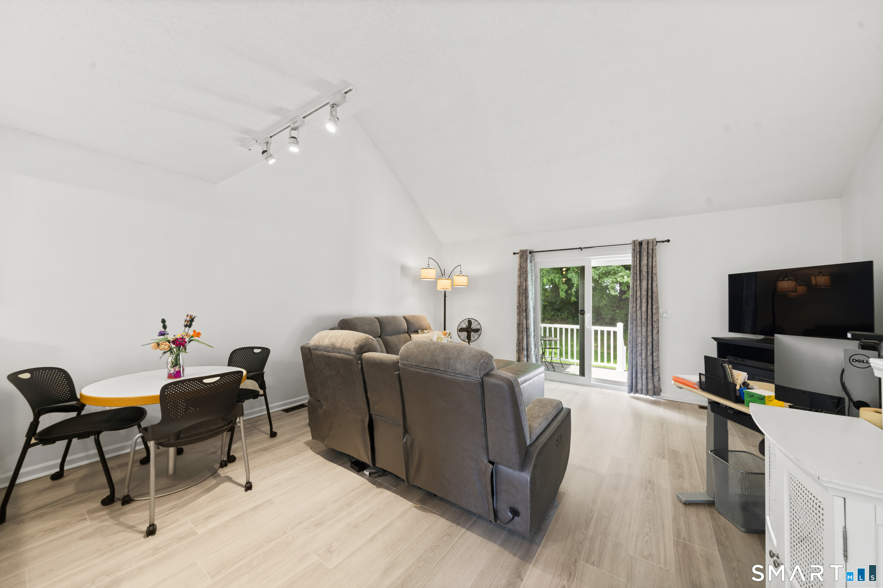 122 Oak Ridge Drive Windsor Locks CT 06096