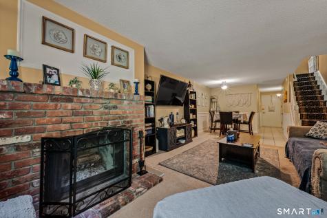 3 Rising Trail Court Middletown CT 06457